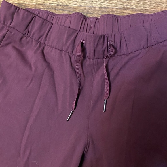 Lululemon Keep Moving Pant High-Rise, Size 14 Tall. Burgundy in color - Picture 4 of 5
